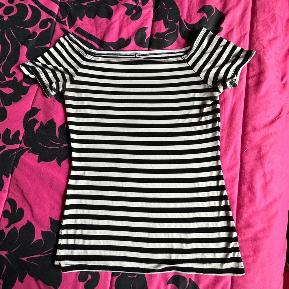LilyCoco Women Short Sleeve Off The Shoulder Tops Sexy Fitted Shirt Solid Tees
